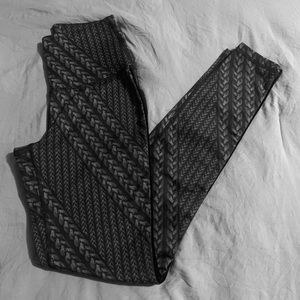 Aerie Gray White Womens Leggings Athletic High Waisted Chain Link Print